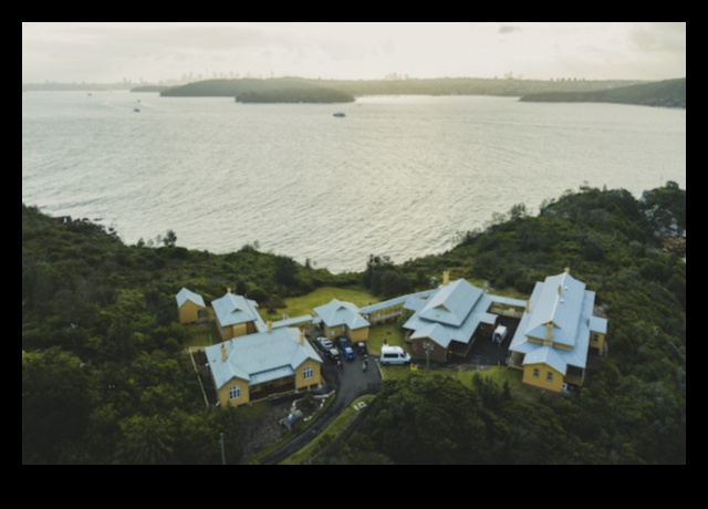 Hidden Harbor מדריך לחופי אבני חן מקומיות 3 נמל מוסתר: ניווט בחופי אבני חן מקומיות