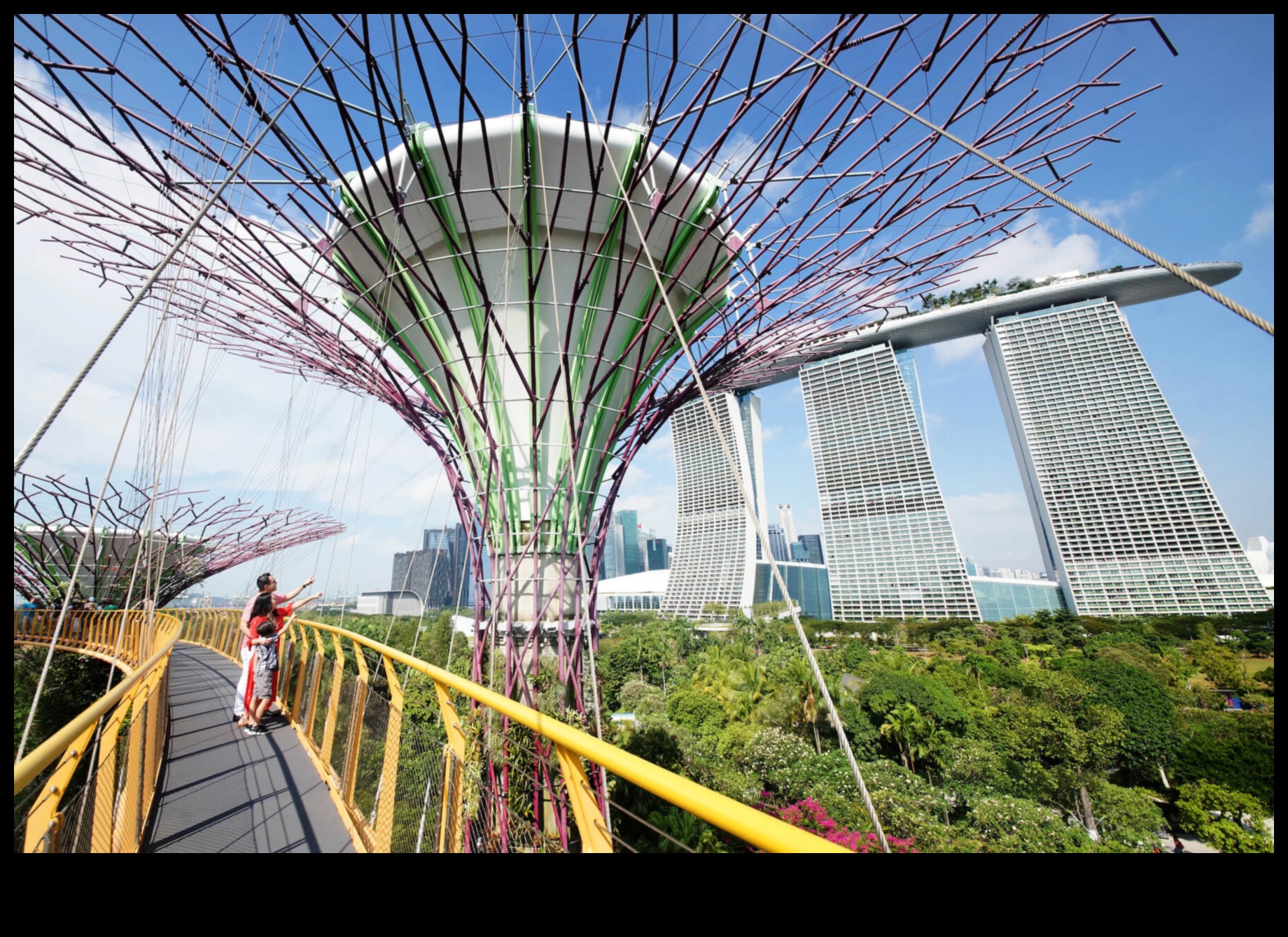 מסע לצד נופים מנוגדים ואבני חן מסביב לעולם 5 צירוף מסע: נופים מנוגדים ואבני חן לסיורים