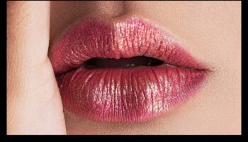 מארוול מתכתי: שילוב גלוסים מתכתיים במראה שלך