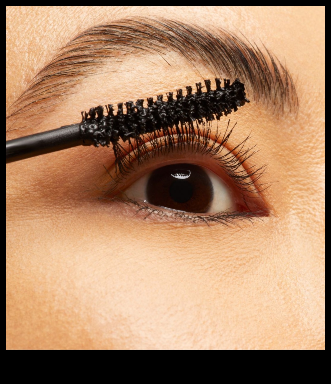 מסקרה לסוגי ריסים שונים מצא את הנוסחה המושלמת עבור הריסים שלך 2 מסקרה לסוגי ריסים שונים: טיפים לריסים ישרים, קצרים או דלילים